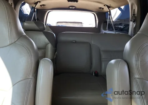 2000 Ford Excursion Limited from USA, damaged, VIN 1FMSU43F8YED96242